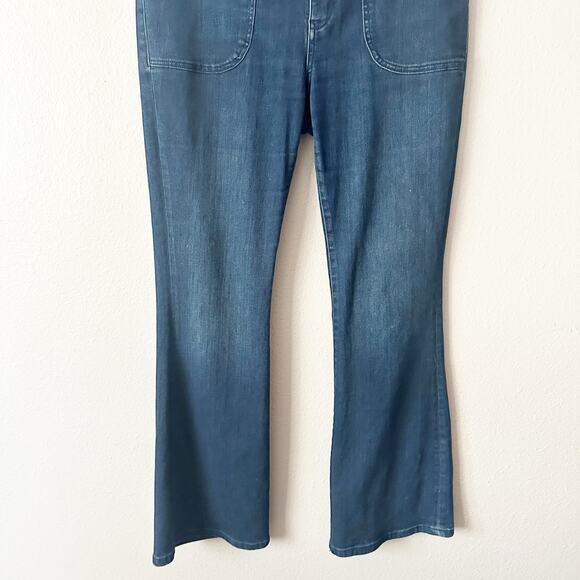 Pilcro the Icon Flare Jean Patch Pockets Women’s Size 32 mid-dark wash - Picture 4 of 16
